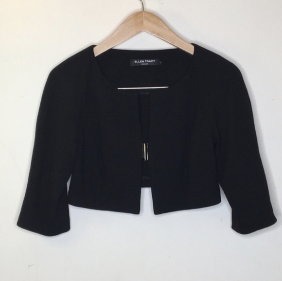 Ellen Tracy Jackets & Blazers - Ellen Tracy Dressey Black Cropped Long Sleeve Blazer Jacket
